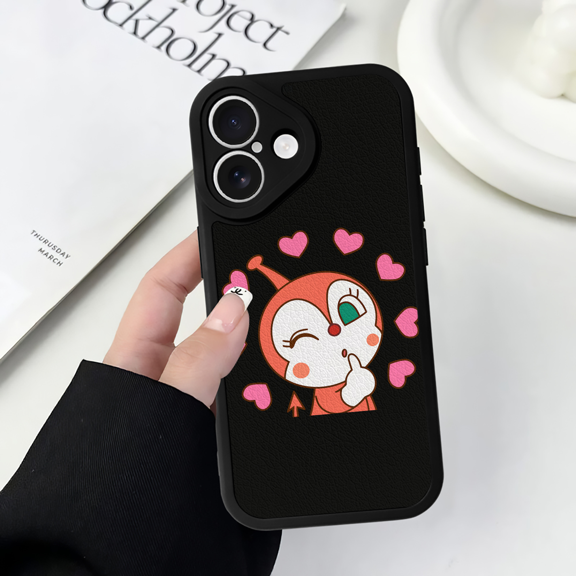 （画像用） アンパンマン Anpanman 【iPhone 16シリーズ対応】シリコンスマホケース（レザー調） 材質：シリコン